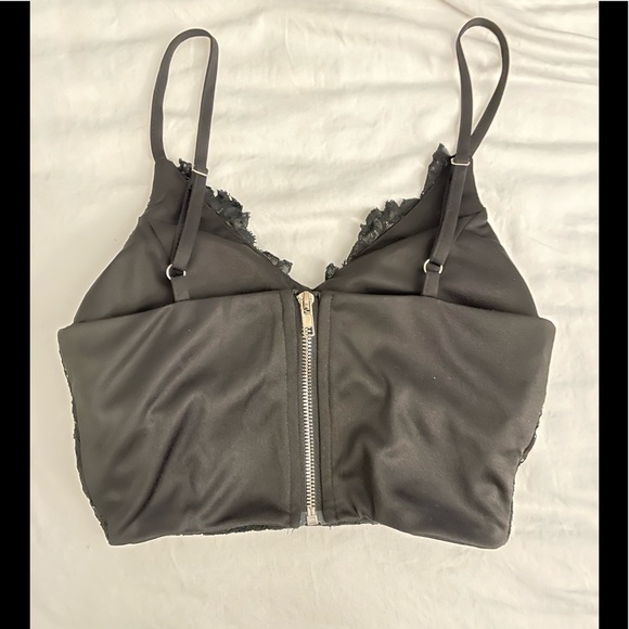 Bra Top From Taiwan - Picture 2 of 3